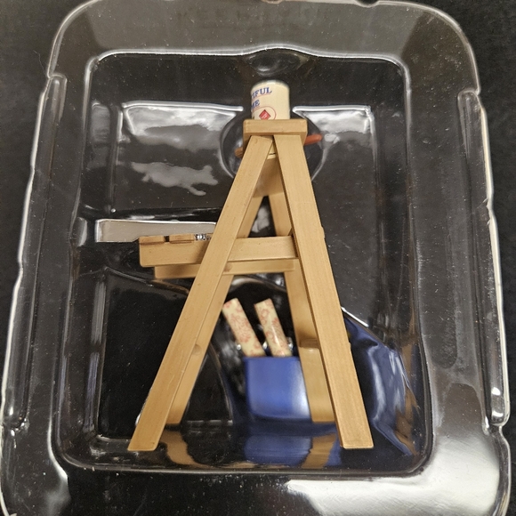 Hallmark Christmas Keepsake Ornament Home Improvement Pro 2006 QXG2303 - Picture 5 of 10